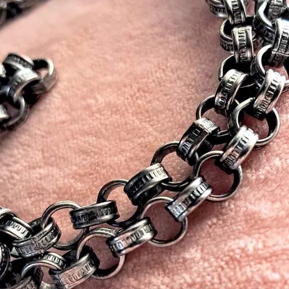 Vintage Victorian Revival Heart Locket Box Repoussé Pendant Necklace - Picture 7 of 10